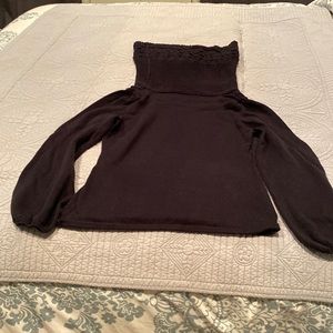 Tahari sweater